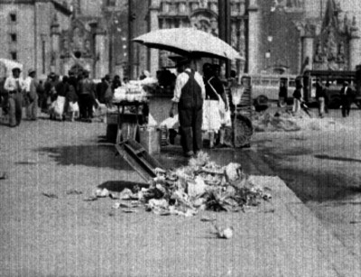 Vendedores ambulantes en la Plaza de la Constitución