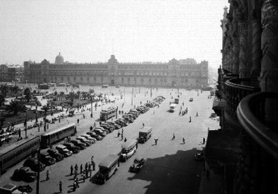 Palacio Nacional visto desde el tercer piso del Antiguo Palacio del Ayuntamiento