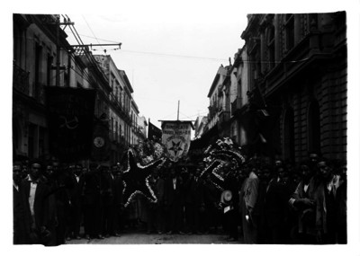 Marcha luctuosa por la muerte del obrero Florentino Ramos