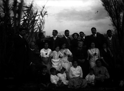 Familia durante un día de campo, retrato