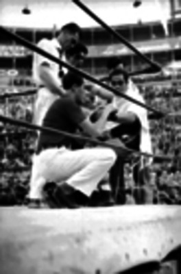 Boxeador se prepara para una pelea