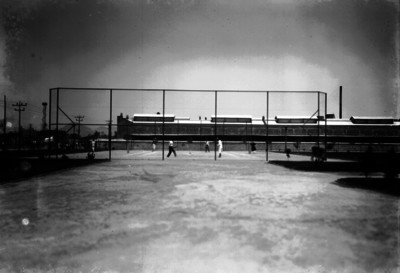 Canchas de tenis ocupadas por practicantes