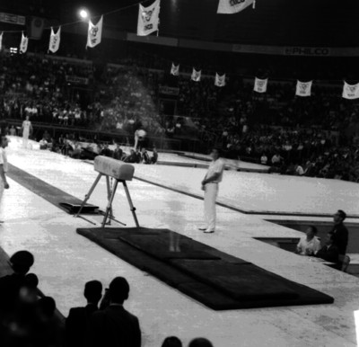 Competencia de gimnasia en el Auditorio Nacional