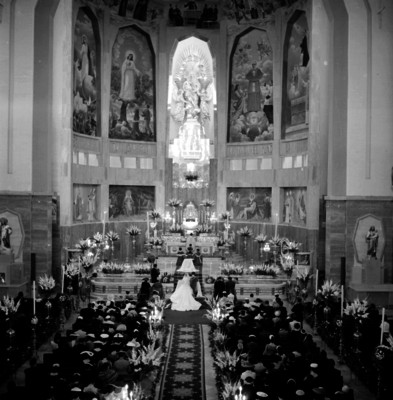 Boda religiosa, toma en picada