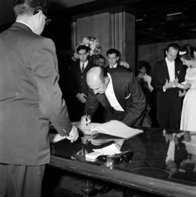 Matrimonio civil de Armando Uribe Bellinger