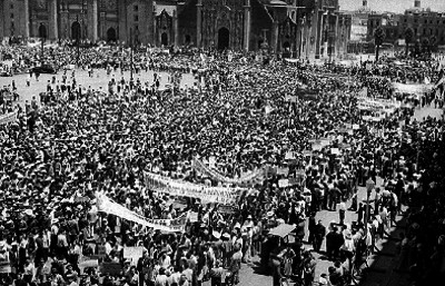 Manifestaciones obreras en el zócalo de la cd. de México