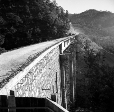 Obras de construcción de la presa Humaya