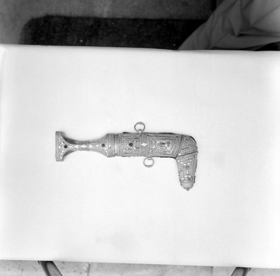 Daga árabe de la colección de armas de Adolfo López Mateos