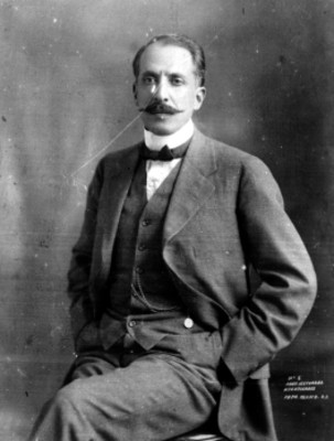 "Felipe Ángeles", retrato