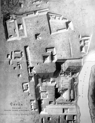 Plano de las estructuras pirámidales de Copán