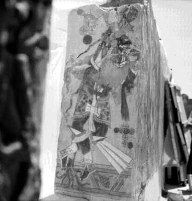 Pintura mural de un sacerdote
