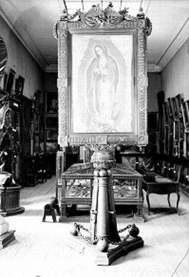Estandarte de Miguel Hidalgo exhibido en un museo