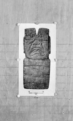Escultura antropomorfa en relieve, reproducción