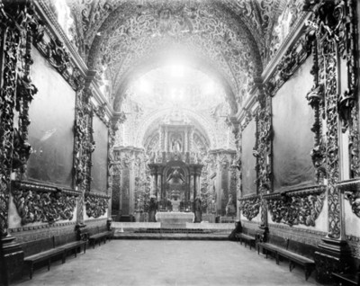 Altar en Capilla del Rosario