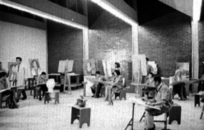 Pintores en un taller