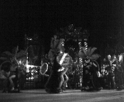 Ballet folclórico interpreta danza azteca