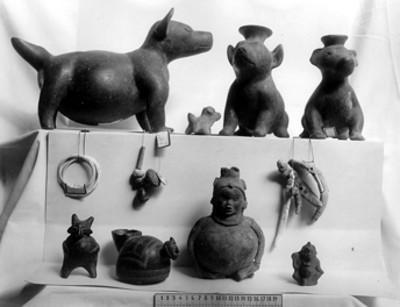 Vasijas y figurillas cerámicas del occidente, lote