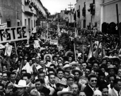 Mitin politico en apoyo al candidato a presidente de la república Adolfo López Mateos