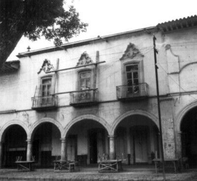 Casa habitación antigua, vista parcial