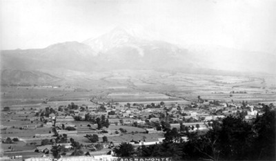 Volcán Popocatépel visto desde el santuario de Sacromonte, "Popocatepetl from Sacromonte"