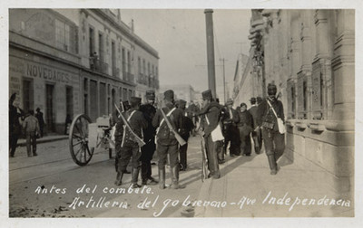 Artillería del ejército federal en la avenida Independencia, antes del combate
