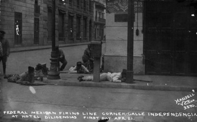 Federal mexican firing line corner-calle independencia at hotel Diligencias