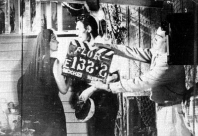 Editor de escena dando entrada a filmación de la pelicula Flor