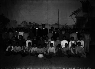 Mejía Mora, regidor de educación del Ayuntamiento de México en un festival