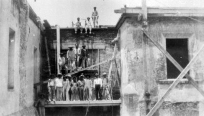 Trabajadores en la obra de ampliación del Politécnico