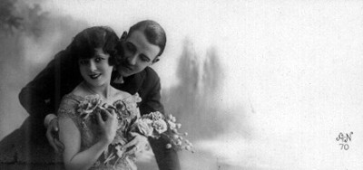 Pareja con flores, tarjeta postal