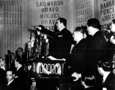 Manuel Ávila Camacho rinde protesta de Ley como Presidente