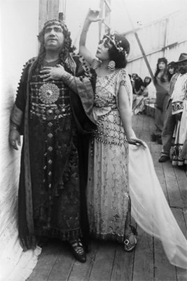 Enrico Caruso y Gabriela Bezanzoni interpretan Aída