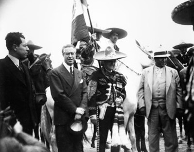 Funcionarios durante una ceremonia