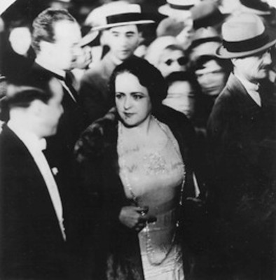 Mimi Derba durante el "estreno de Santa de Lupita Tovar"