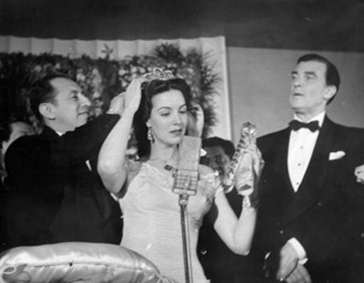 María Félix coronada como la primera reina de primavera