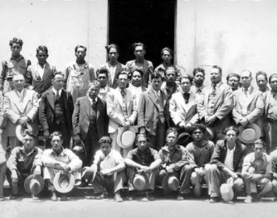 Grupo de trabajadores de la Unión de Expendedores y Voceadores de la Prensa, retrato de grupo