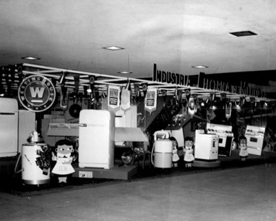 Stand de la "industria electrica de México"