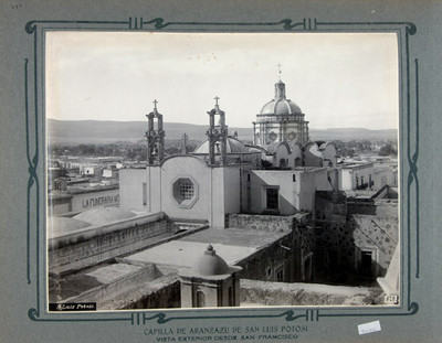 Vista de la Portada, Torres y Cúpula de la Capilla de Aranzazú