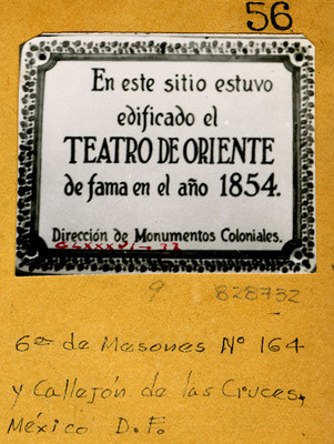 Placa en 6° de Mesones N° 164 y callejón de las Cruces
