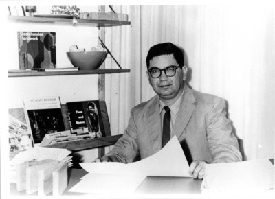 Alfonso Soto Soria en las oficinas del Comité Organizador de la Olimpiada México 68
