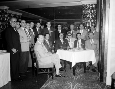 Empresarios en un evento de la XII Convenciçon de la ANDA, retrato de grupo