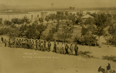 "Plaza de Armas. Casas Grandes", tarjeta postal