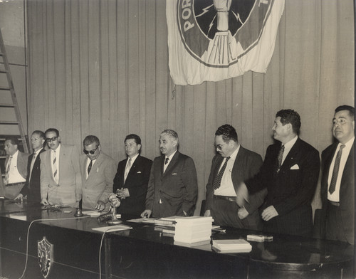 Rafael Galván, Virgilio Cárdenas y otros sindicalistas miembros de la Federación Nacional de Trabajadores de la Industria y Comunicaciones Eléctricas