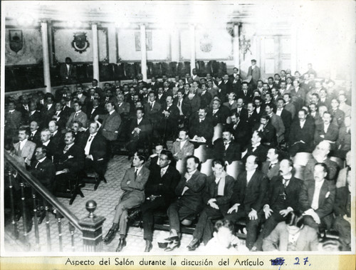 Aspecto del salón durante la discusión del Artículo 27