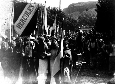 Venustiano Carranza y comitiva entran a la Ciudad de Querétaro