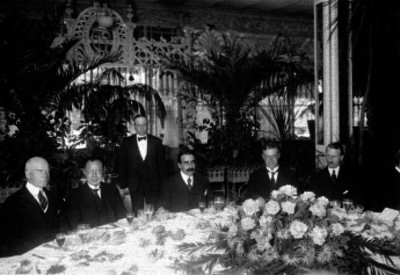 Diplomáticos en el restaurante Chapultepec