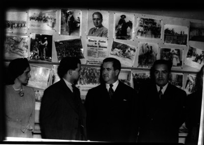 Manuel Ávila Camacho en una exposición fotográfica