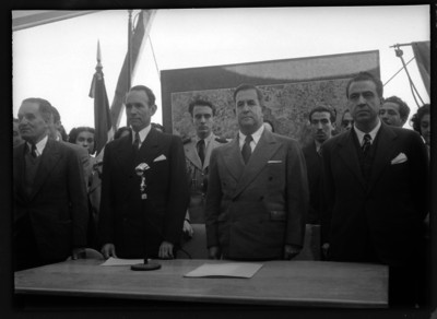 Manuel Ávila Camacho en una ceremonia pública