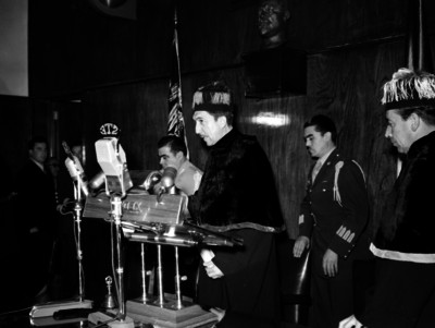 Miguel Alemán Valdés pronuncia un discurso al ser declarado Dr. Honoris Causa