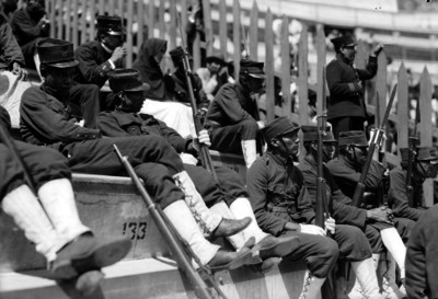 Tropas federales descansando